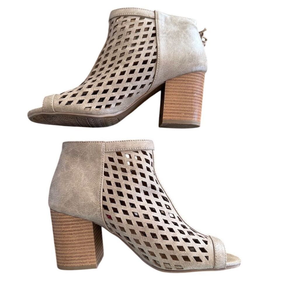 Brown Peep-Toe Ankle Booties Size 8.5 with Tassel - Picture 3 of 9